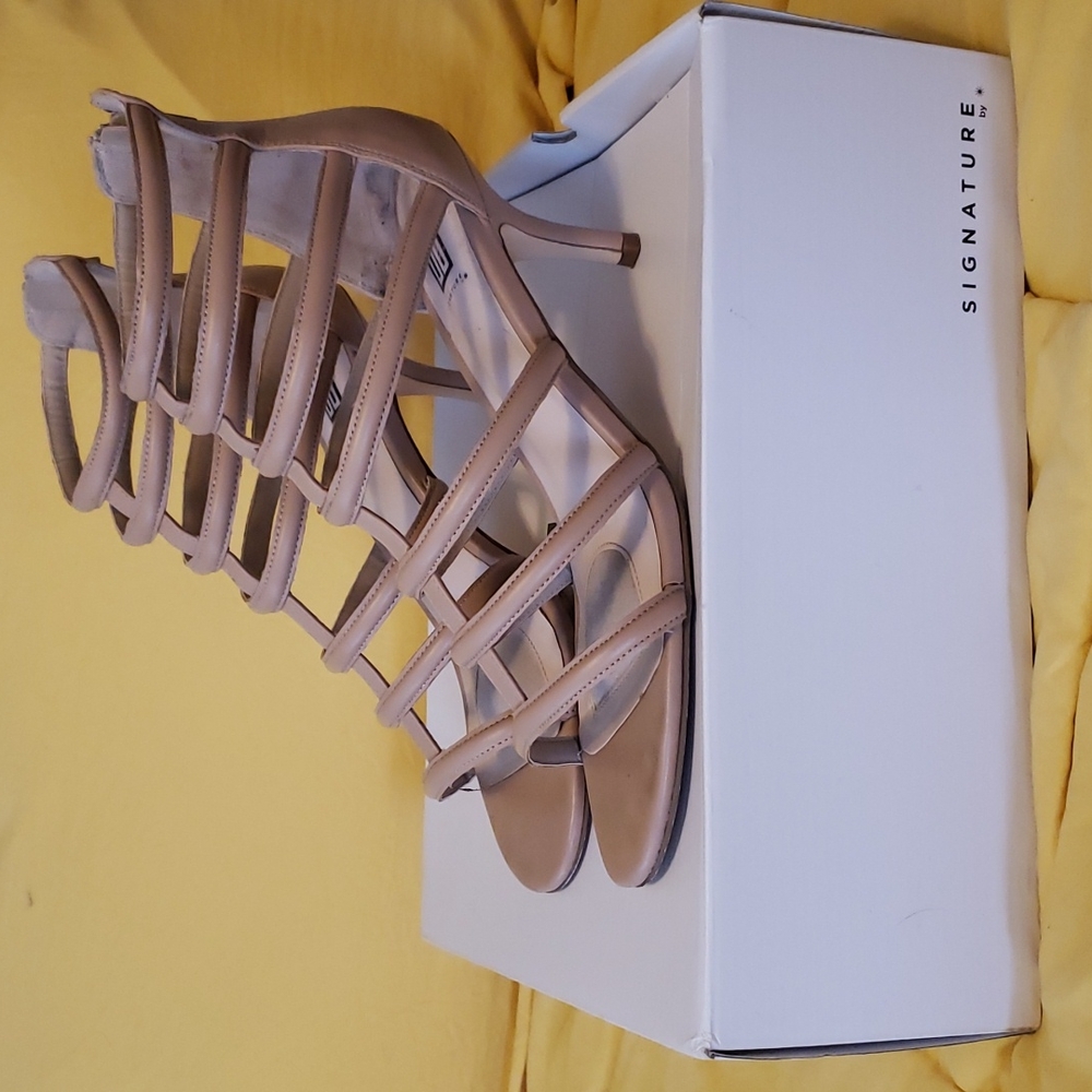 Shoedazzle caged, heeled sandals in tan